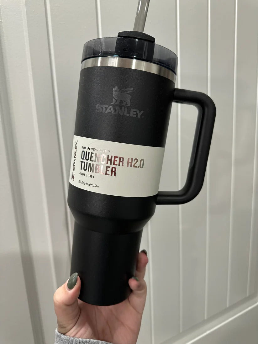 Stanley 40oz Quencher H2.0 Flowstate Tumbler- Black